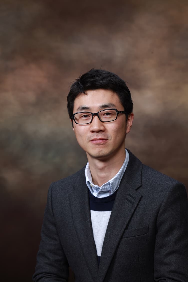 Assoc. Prof. Jinhuyn Hong - Head of Department of Smart Cities </br> University of Seoul, Republic of Korea