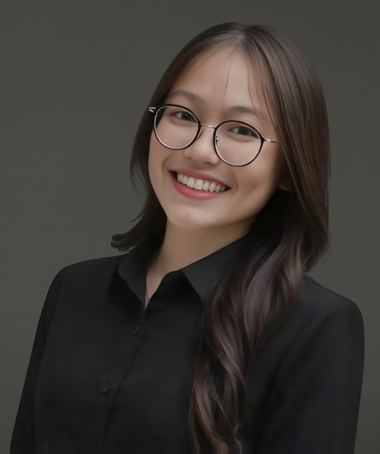 Dung Hong Vo Pham, B.A - PR & Communication