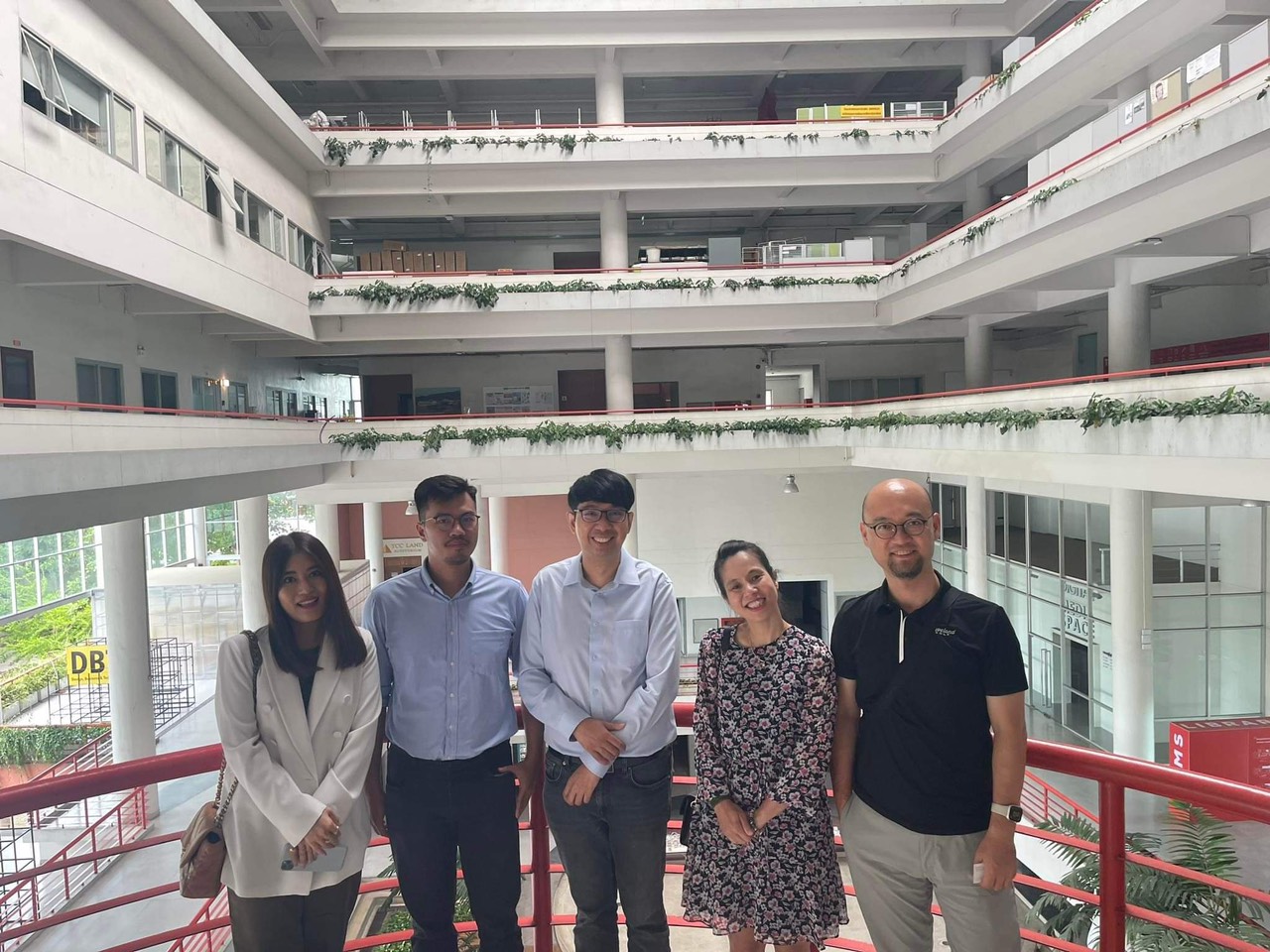 PARTNERSHIP NEWS | MEETING BETWEEN INSTITUTE OF SMART CITY AND MANAGEMENT - UEH COLLEGE OF TECHNOLOGY AND DESIGN (ISCM), HANDONG GLOBAL UNIVERSITY (KOREA), AND THAMMASAT UNIVERSITY (THAILAND)