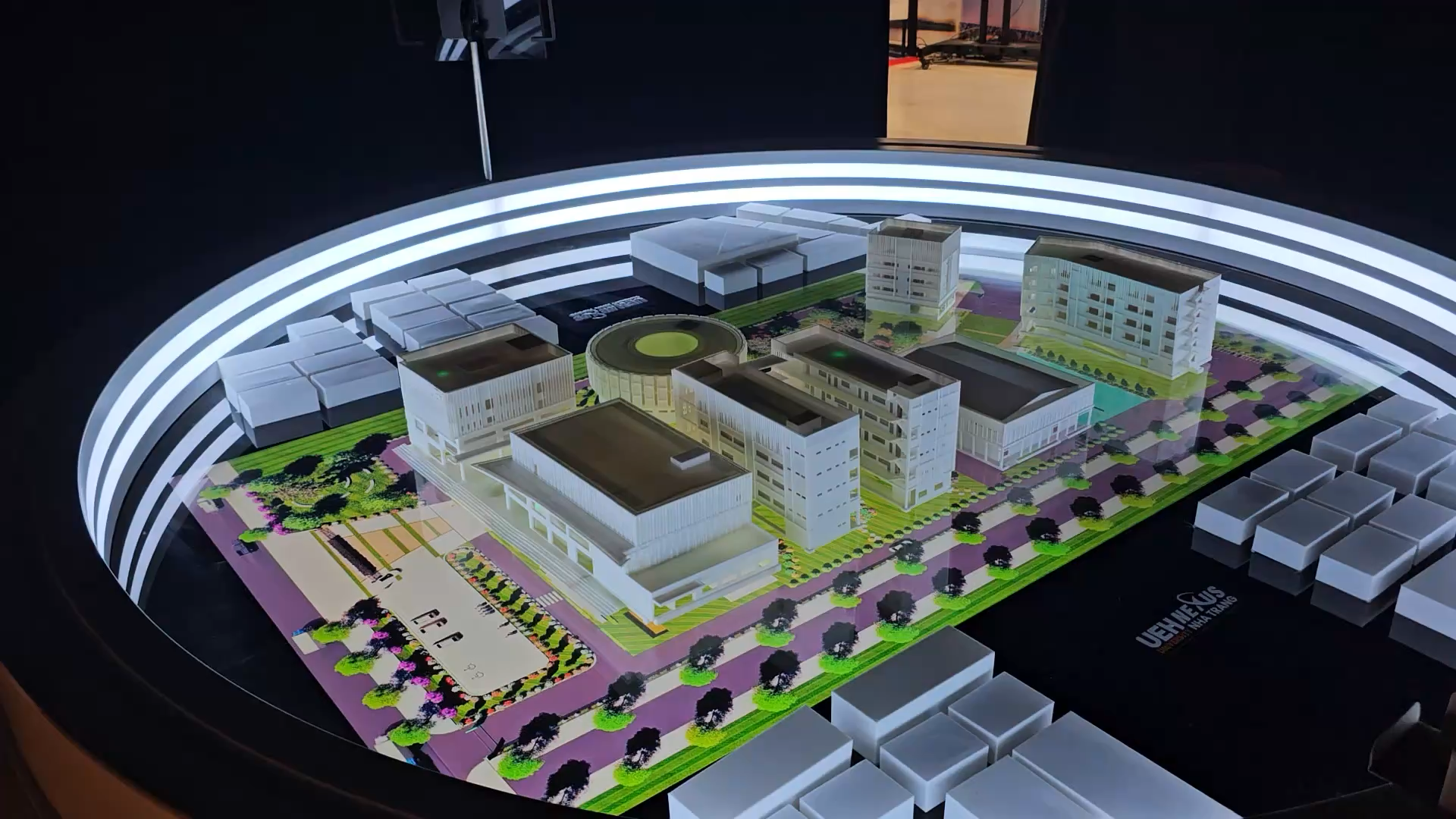 Digital Twin hologram table model